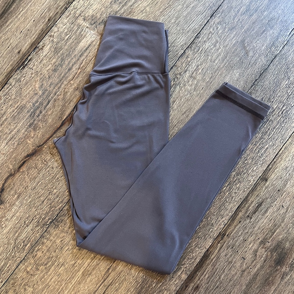 OFFLINE By Aerie Real Me High Rise Waisted Leggings Women’s Small Brown 7/8